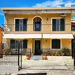Suburban Casa *