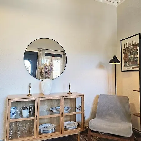 Suburban Casa *